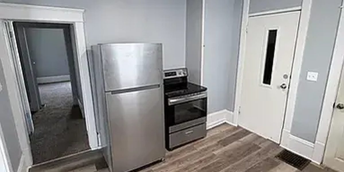 A renovated kitchen in a Yoak Properties rental home